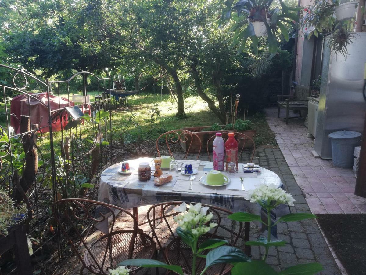 Camomilla Appartement Ravenna Buitenkant foto